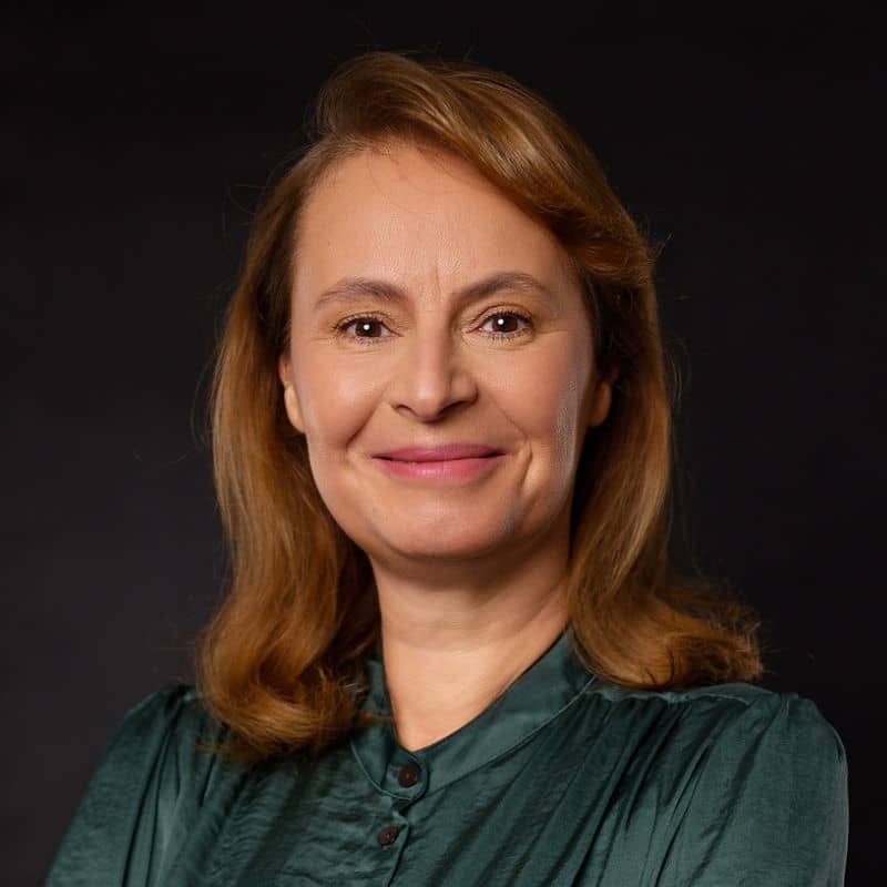 Lenka Vlasáková